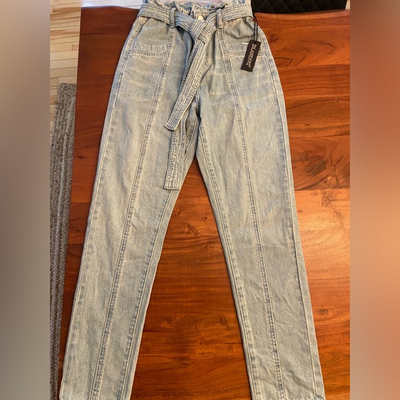 BLANKNYC PAPERBAG HIGH RISE JEANS - Picture 3 of 6